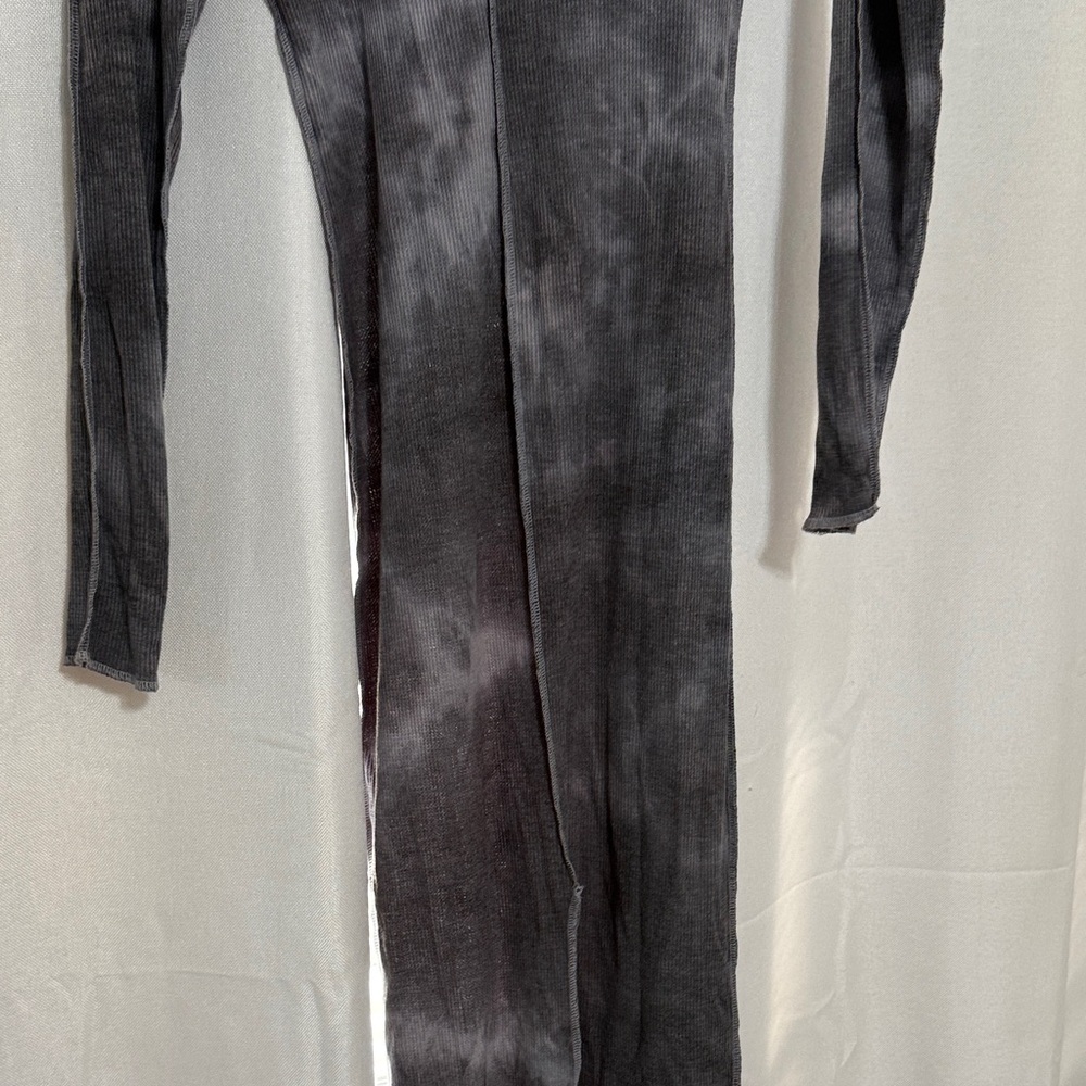 Amalfii Gray Textured fitted turtle neck long sleeved dress size S/M - Picture 6 of 7